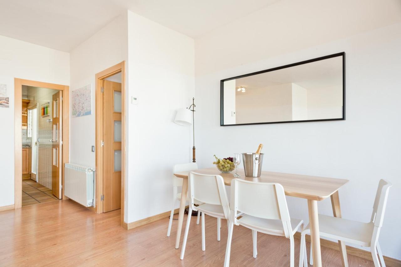 Sagrada Familia Attic - Terrace Bcn Views Apartment บาร์เซโลนา ภายนอก รูปภาพ
